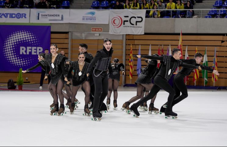 El Artistic Skating Cunit se proclama campen de Espaa de Grupos Show Pequeos 2024